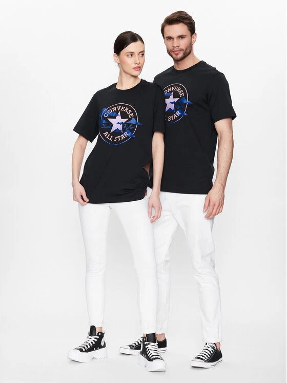 Converse T-Shirt Unisex Clouds Graphic 10024575-A02 Schwarz Regular Fit 4 Converse T-Shirt Unisex Clouds Graphic 10024575-A02 Schwarz Regular Fit – Bild 2