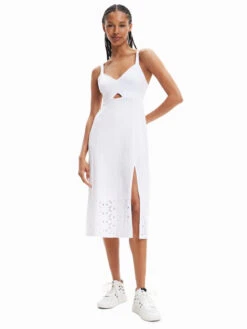 Desigual Sommerkleid 23SWVK72 Weiß Regular Fit