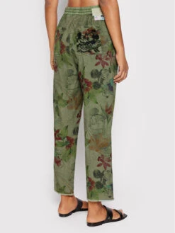 Desigual Stoffhose DISNEY Mickey Camo Flowers 22SWPW23 Grün Regular Fit 9 Desigual Stoffhose DISNEY Mickey Camo Flowers 22SWPW23 Grün Regular Fit -Deutschland Kleid Zart Verkaufs-Shop desigual stoffhose disney mickey camo flowers 22swpw23 grun regular fit 2