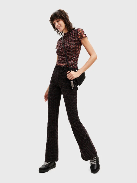 Desigual Stoffhose Tears 22WWPN08 Schwarz Flare Fit 4 Desigual Stoffhose Tears 22WWPN08 Schwarz Flare Fit – Bild 2