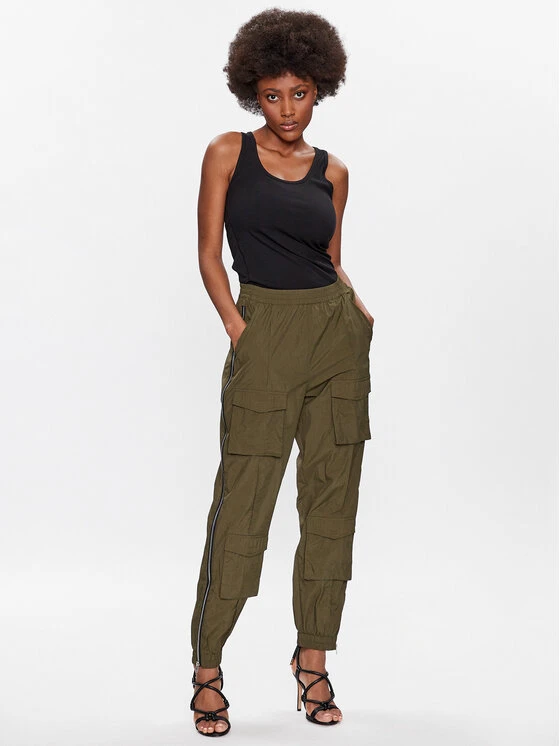 Gestuz Stoffhose Afina 10906980 Grün Regular Fit 4 Gestuz Stoffhose Afina 10906980 Grün Regular Fit – Bild 2