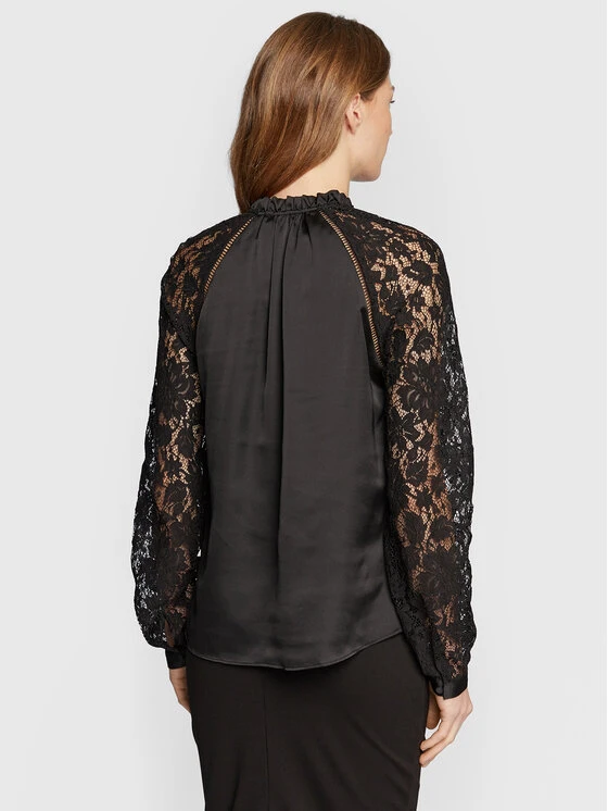 Guess Bluse W2BH16 WD8G2 Schwarz Regular Fit 5 Guess Bluse W2BH16 WD8G2 Schwarz Regular Fit – Bild 3