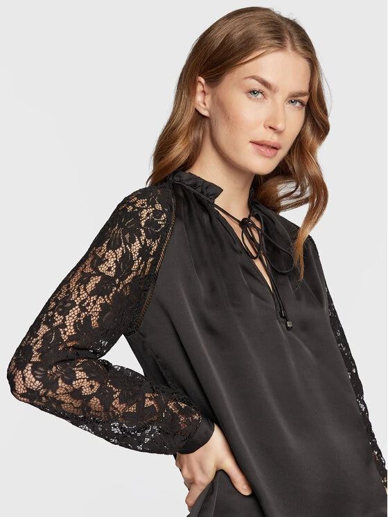 Guess Bluse W2BH16 WD8G2 Schwarz Regular Fit 6 Guess Bluse W2BH16 WD8G2 Schwarz Regular Fit – Bild 4