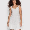 Guess Sommerkleid Cassia W2GK64 KB440 Weiß Regular Fit -Deutschland Kleid Zart Verkaufs-Shop guess kleid fur den alltag abito w2gk64 kb440 weiss regular fit
