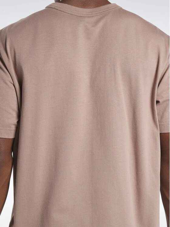 Reebok T-Shirt Classics Small Vector T-Shirt HS7155 Braun 8 Reebok T-Shirt Classics Small Vector T-Shirt HS7155 Braun – Bild 6