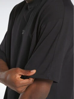 Reebok T-Shirt Classics Wardrobe Essentials T-Shirt HS7162 Schwarz Oversize 11 Reebok T-Shirt Classics Wardrobe Essentials T-Shirt HS7162 Schwarz Oversize -Deutschland Kleid Zart Verkaufs-Shop reebok t shirt classics wardrobe essentials t shirt hs7162 schwarz oversize 3