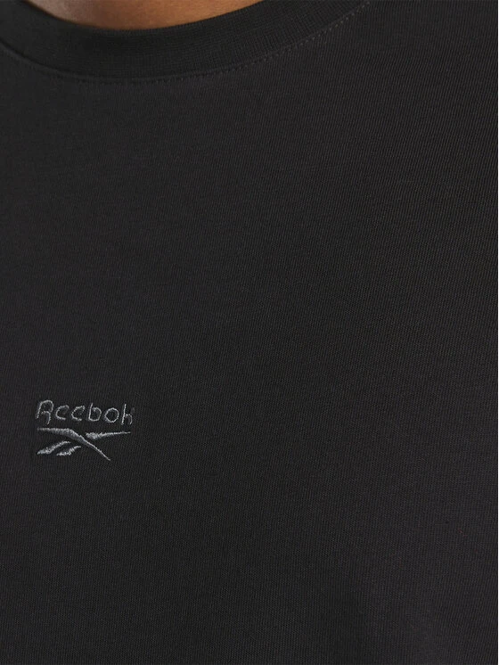 Reebok T-Shirt Classics Wardrobe Essentials T-Shirt HS7162 Schwarz Oversize 7 Reebok T-Shirt Classics Wardrobe Essentials T-Shirt HS7162 Schwarz Oversize – Bild 5