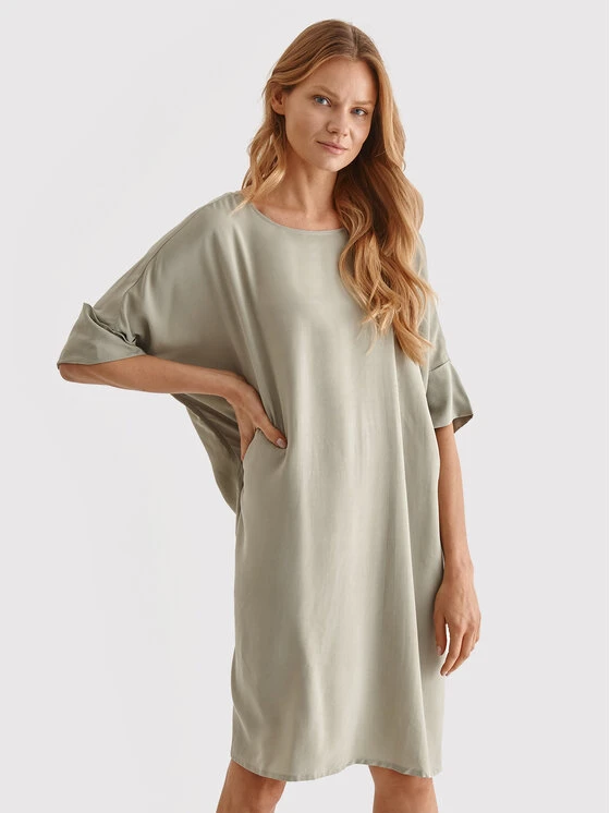Kleid Für Den Alltag Toko T2215.200 Grün Relaxed Fit 3 Kleid Für Den Alltag Toko T2215.200 Grün Relaxed Fit